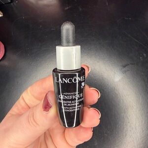 Advanced Génifique Youth Activating Serum - Black